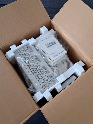 Commodore 128d personal - commodore,