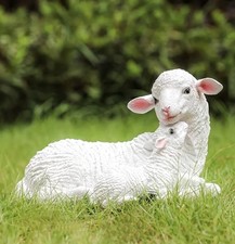 Schaf Familie Gartendeko Weiß