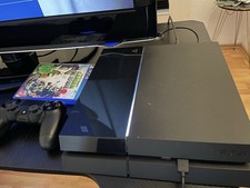 Sony PlayStation 4 mit Spielen