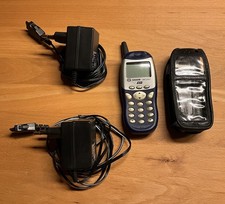 Handy Sagem MC930, 2 Netzteile und Tasche - Zubehörpaket
