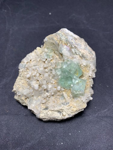 Fluorit quarz stbr bögl - fluorit,, quarz,