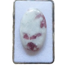 Rosa Turmalin in Quarz