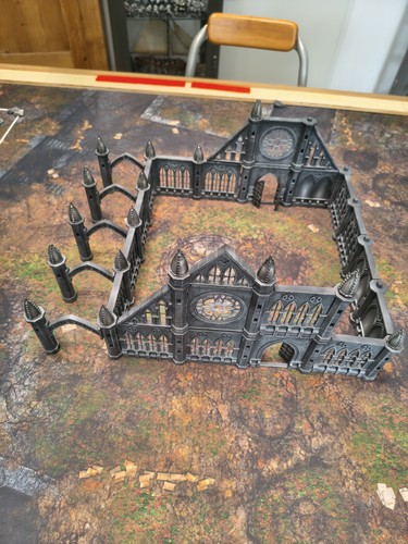 Gothic city ruins - +,