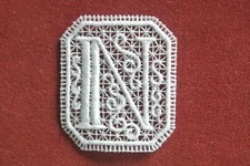 Länglicher Buchstabe/Initiale