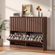 Breiter Schuhschrank aus Holz