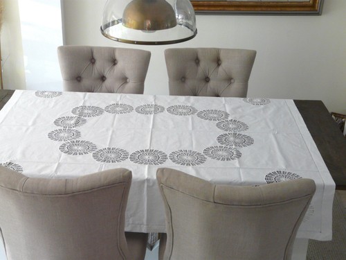 Traumhafte vintage tischdecke - traumhafte,
