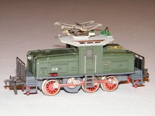 Fleischmann H0 1330 G Rangierlok Guss grün geprüft (2645)