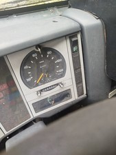 großer Spielzeug-LKW mit