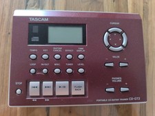 Tascam CD-GT2 Tragbarer CD Gitarrentrainer Gitarre lernen