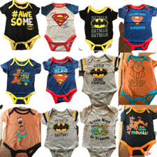 Baby Figur Motiv Bodys-Offiziell-Batman-Superman-Scooby-Ninja Baby wächst