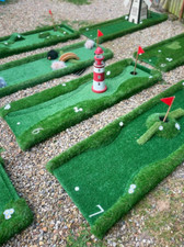 9 Loch Crazy Minigolf mieten