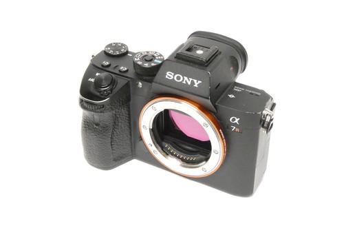 Sony alpha iii - sony,