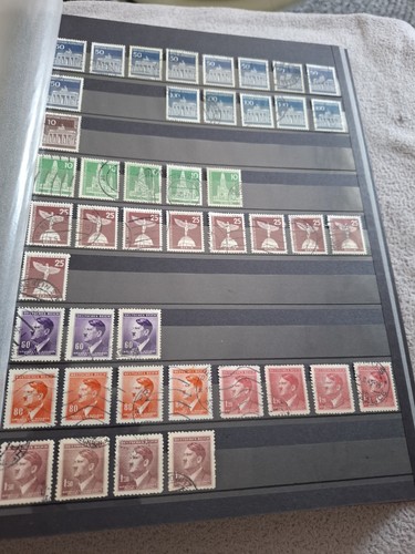 Briefmarkenalbum seiten - briefmarkenalbum,