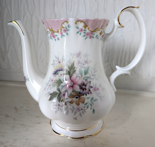 Vintage royal albert serenity - royal,