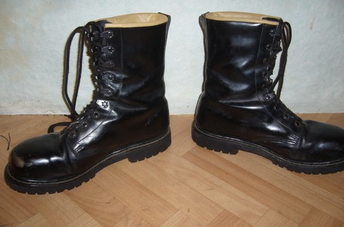 Springerstiefel 42 - gr,