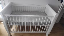 Weiß Babybett/ Kinderbett/ Juniorbett/ aus Massivholz