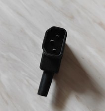 1 x Kaltgeräte Winkel Stecker drei Pins Schutzkontakt Bachmann 