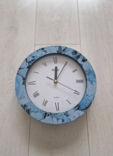 Mebus Quartz Uhr Wanduhr Zimmeruhr Analog Blauton Rund 27 cm Durchmesser 