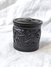 Geschnitzte Schmuckdose Inuit