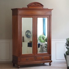 Mahagoni Kleiderschrank