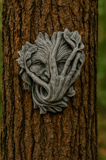 STEINFIGUR, GREENMAN, WAND