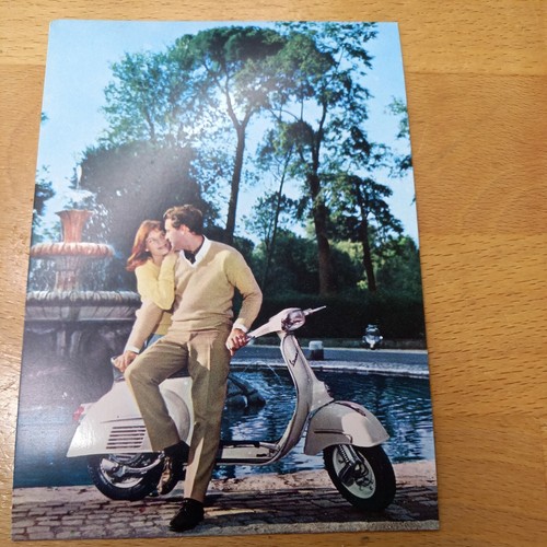 Vespa piaggio postkarte - piaggio,