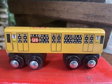 Holzeisenbahn Anhänger U9 U-Bahn  Schienen kompatibel Eisenbahn Berlin
