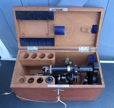 Carl Zeiss Jena Mikroskop in Holzkiste