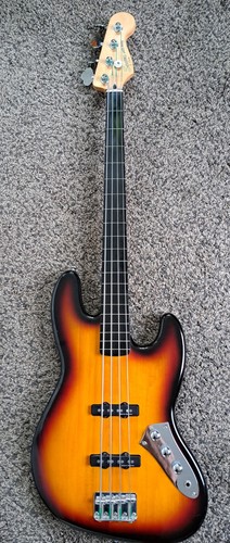 Squier jazz bass vintage - squier,