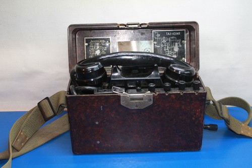 Altes bakelit feldtelefon - bakelit,