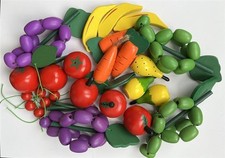 Obst und Gemüse für den Kaufmannsladen, 22 Teile aus Holz, Kaufladen-Sortiment