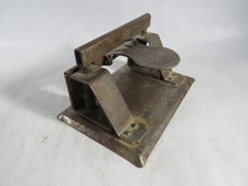 antiker Locher B6B No. 108b