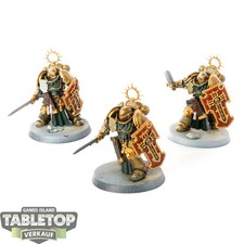 Space Marines - 3 Bladeguard