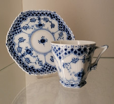 Royal Copenhagen Musselmalet Vollspitze 1. Wahl Kaffeetasse Untertasse 1036