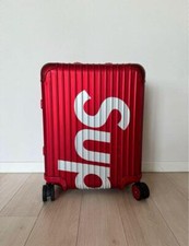 Supreme RIMOWA Topas