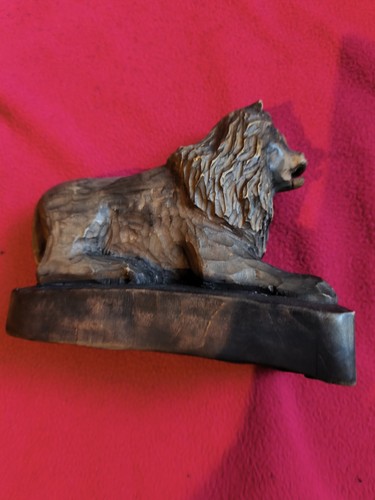 Handgeschnitzte holzfigur - handgeschnitzte,