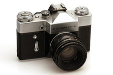 KMZ SLR Kamera Revueflex-B mit