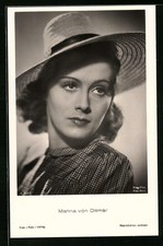 Schauspielerin Marina von Ditmar mit Hut, Ansichtskarte 