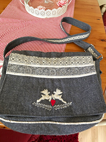 Oktoberfest trachtentasche von - oktoberfest,