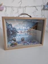 ✅ The World Is Yours To Ecplore - Koffer - Spardose - Geschenk - Deko - Bday ✅