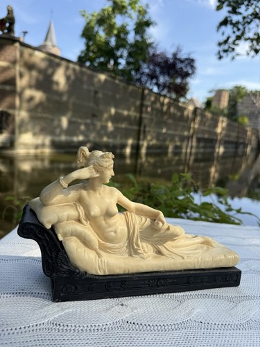 Skulptur figur frau beige - figur,