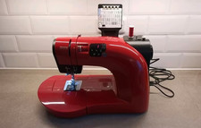 Toyota Renaissance Oekaki 50 Nähmaschine Stickmaschine Kirschrot Rot Top Zustand