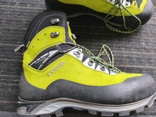 LOWA  Herren Bergschuh Gr. 48