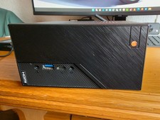 ASROCK DeskMini X600 USB4 -