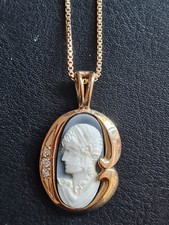 Anhänger mit Kamee und 3 Brillanten Gold 585/14 Karat Vintage