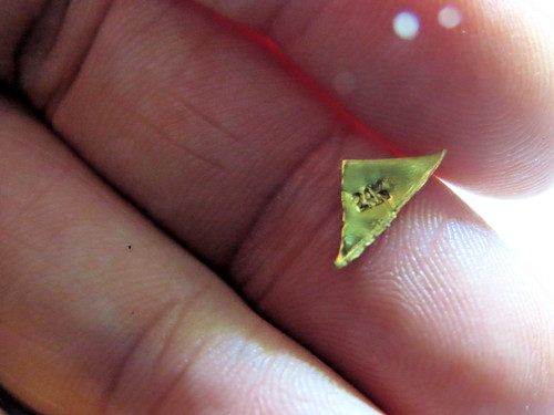 Pyramide aus reinem gold - gold, 0,22