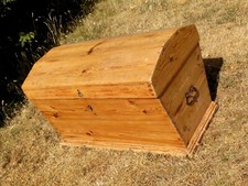 Holztruhe antik