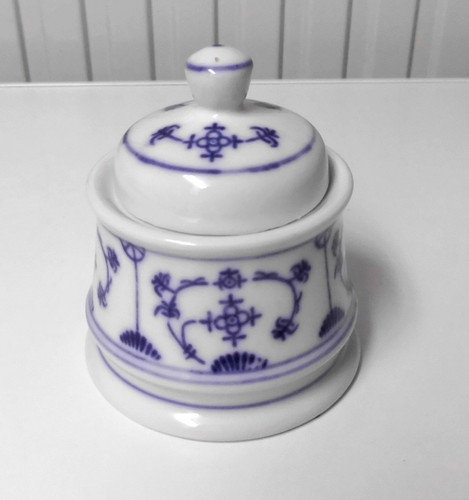 Alte zuckerdose mit deckel - zuckerdose,