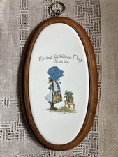 Wandbild „Holly Hobbie oval 15x8 cm Kultfigur 6 0 er Jahre Keramik auf Holz