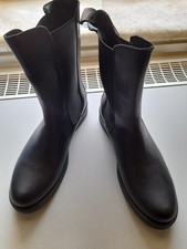 Damen-Lederstiefel Gr. 42 Schwarz Ungefüttert Gummisohle Neu Ohne Etikett